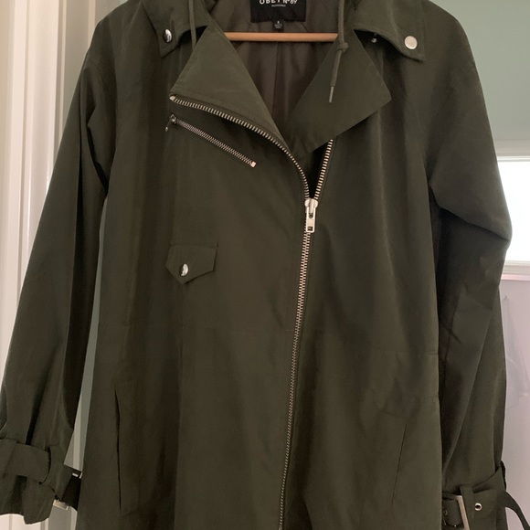Obey green trench coat - detailed shiny obey buttons and silver hardware - Picture 7 of 10